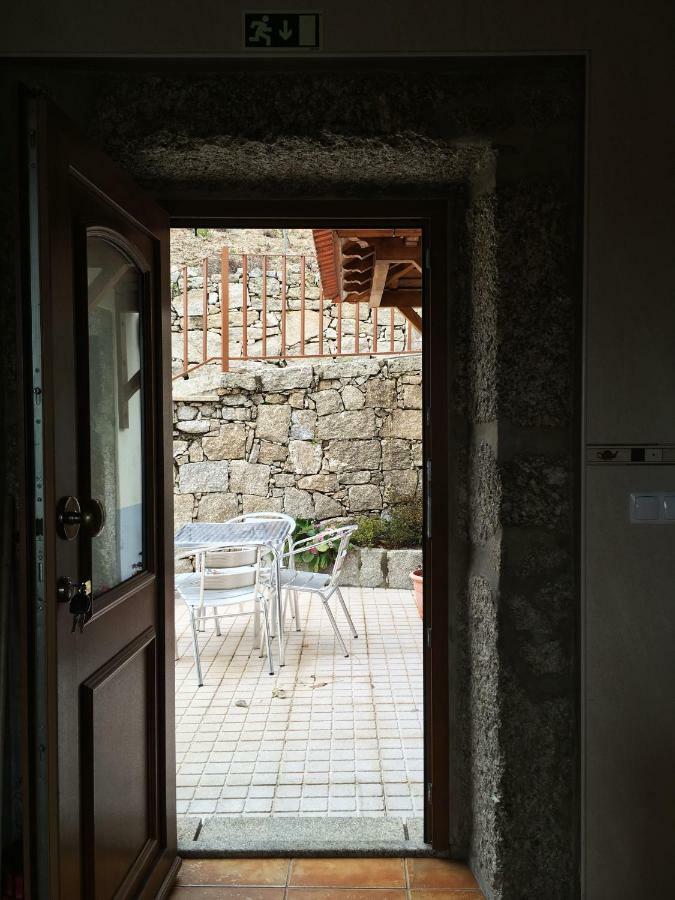 マンテイガス Casa De Sao Sebastiaoヴィラ エクステリア 写真